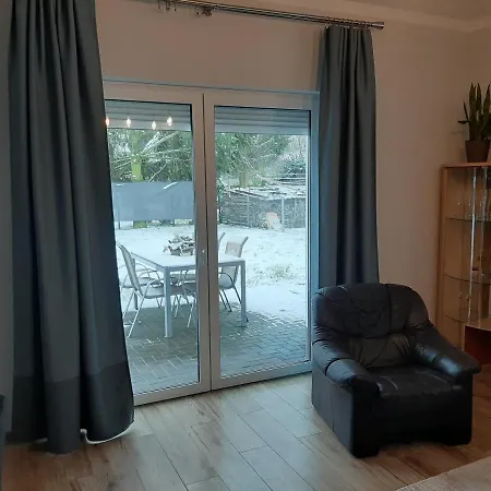 Am Bahnhof Apartament *