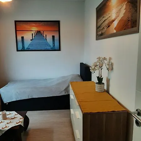 Am Bahnhof * Werneuchen