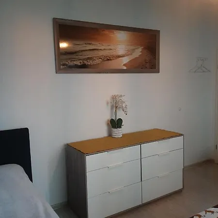 Am Bahnhof Apartament *