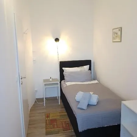 Am Bahnhof * Werneuchen