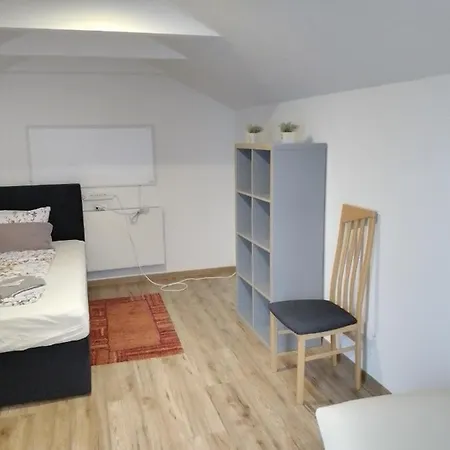 Appartement Am Bahnhof *