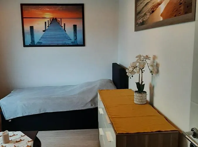 Am Bahnhof * Werneuchen