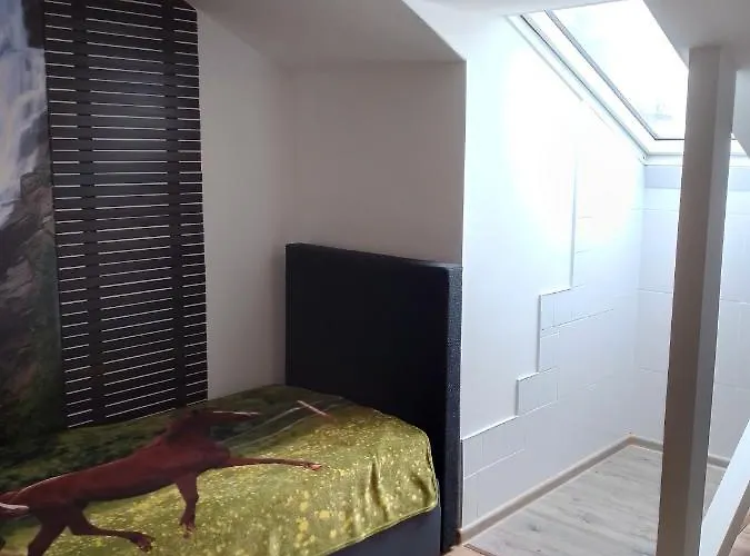 아파트 Am Bahnhof Werneuchen